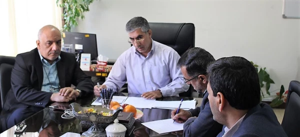 برگزاری جلسه شورای پردیس شهید چمران 4