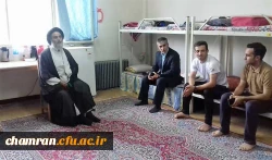 دیدار صمیمی دکتر آزادی با دانشجویان خوابگاهی 3