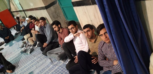 حضور پرشور دانشجویان پردیس شهید چمران در حسینیه جماران به مناسبت سالروز رحلت بنیانگذار جمهوری اسلامی ایران 3
