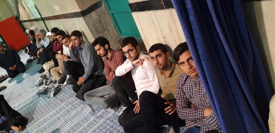 حضور پرشور دانشجویان پردیس شهید چمران در حسینیه جماران به مناسبت سالروز رحلت بنیانگذار جمهوری اسلامی ایران 3