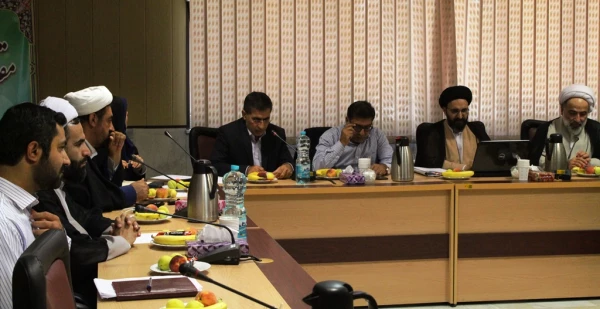 جلسه توجیهی مدیران و مجریان دوره اندیشه ورزان در پردیس شهید چمران 6