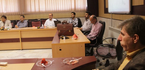 برگزاری نشست علمی تخصصی با عنوان شهید چمران، استاد طراز انقلاب اسلامی  6