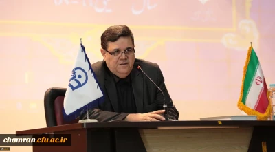 رییس دانشگاه در آیین استقبال از دانشجومعلمان پسر:

نسبت به نظام تعلیم و تربیت و کتاب های درسی نقاد باشید تا بتوان از فکر جوان شما بهره برد