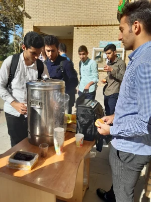 برپایی ایستگاه صلواتی توسط دانشجویان پردیس شهید چمران 5