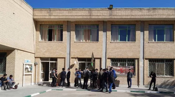 برپایی ایستگاه صلواتی توسط دانشجویان پردیس شهید چمران 6