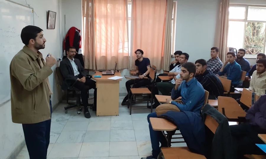 جلسه توجیهی تبیین ضوابط و مقررات گزینش دانشجو معلمان ورودی مهر ۹۸ و بهمن ۹۷ 2