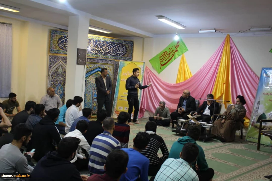 نشست صمیمی دانشجویان و همکاران پردیس شهید چمران در سرای دانشجویی 6