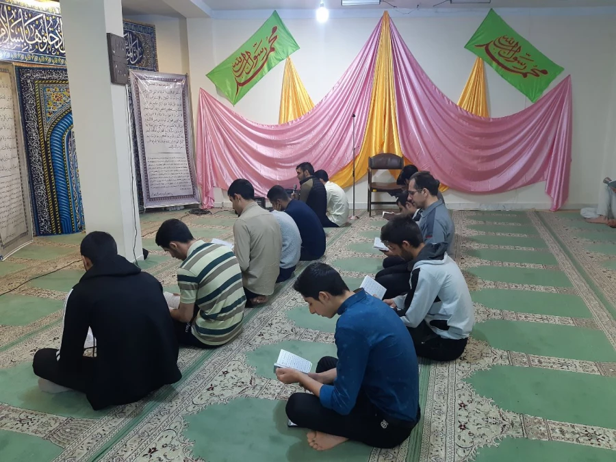 برگزاری جشن ولادت حضرت محمد (ص) و امام صادق (ع) در پردیس شهید چمران 7