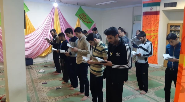 برگزاری جشن ولادت حضرت محمد (ص) و امام صادق (ع) در پردیس شهید چمران 9