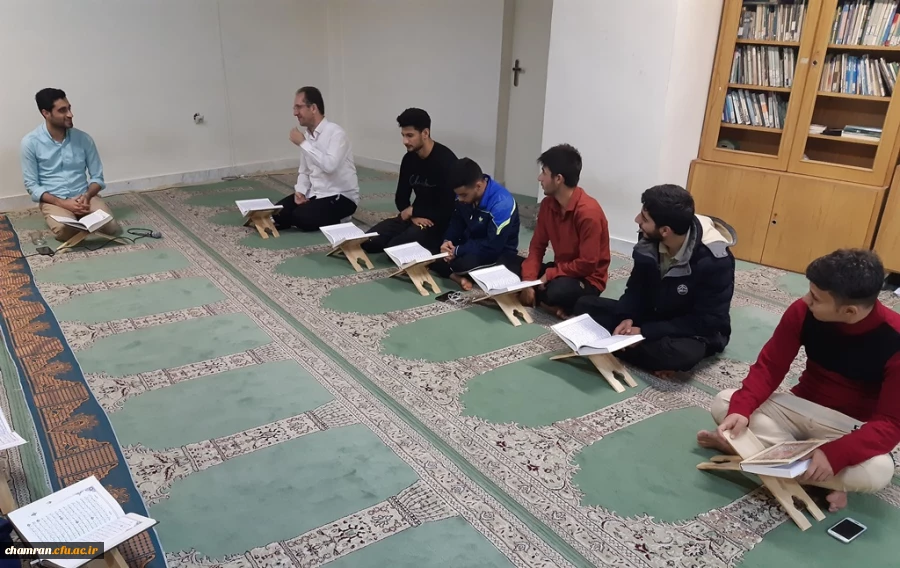 جلسات آموزش روخوانی و تلاوت قرآن کریم 6