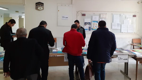 نمایشگاه کتاب در پردیس شهید چمران 8