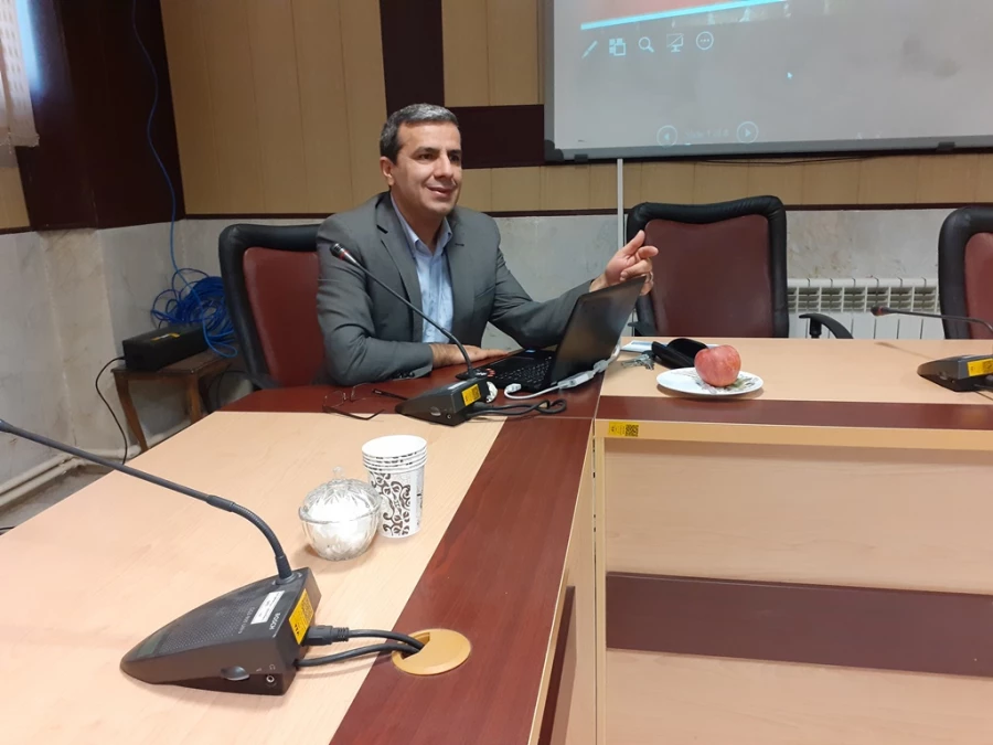 نشست علمی – تخصصی با عنوان شناخت ذهن و انواع فهم  4