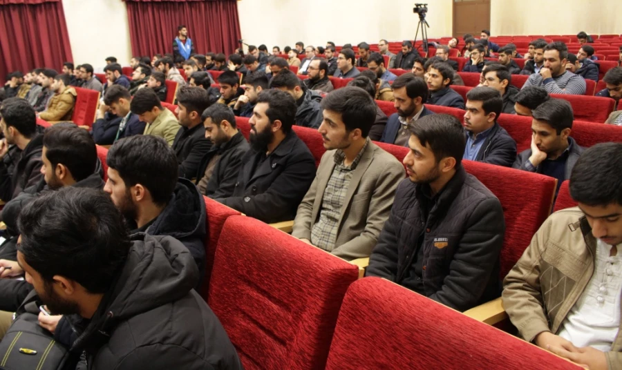 مهم ترین و حیاتی ترین مسئله در مفهوم حیات طیبه، ذکر و یاد خداست 2