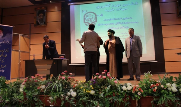 افتتاح سالن اجتماعات مزین به نام شهید حاج قاسم سلیمانی 
 12