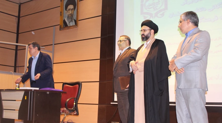 افتتاح سالن اجتماعات مزین به نام شهید حاج قاسم سلیمانی 
 13