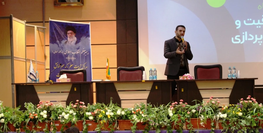 برنامه های ششمین دوره کشوری حیات طیبه در سالن اجتماعات شهید حاج قاسم سلیمانی 8