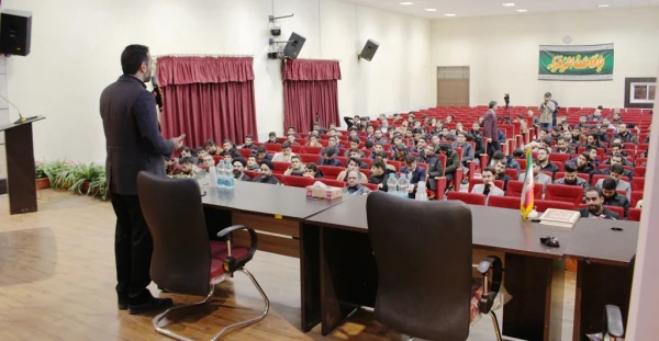 برنامه های ششمین دوره کشوری حیات طیبه در سالن اجتماعات شهید حاج قاسم سلیمانی 9