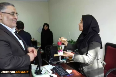تقدیر از همکاران خانم به مناسبت سالروز ولادت حضرت فاطمه سلام الله علیها و روز زن و روز مادر