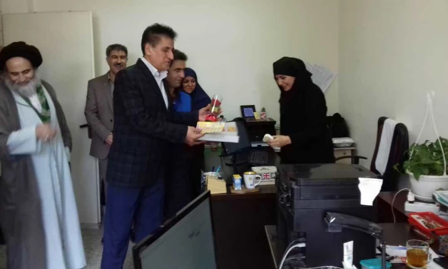 تقدیر از همکاران خانم به مناسبت سالروز ولادت حضرت فاطمه سلام الله علیها و روز زن و روز مادر 4