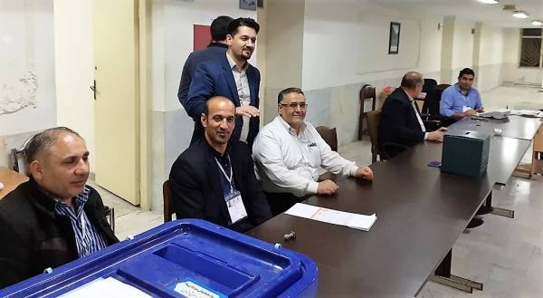 شرکت اعضای پردیس شهید چمران در یازدهمین انتخابات مجلس شورای اسلامی 2