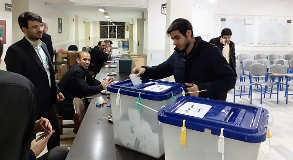 شرکت اعضای پردیس شهید چمران در یازدهمین انتخابات مجلس شورای اسلامی 6