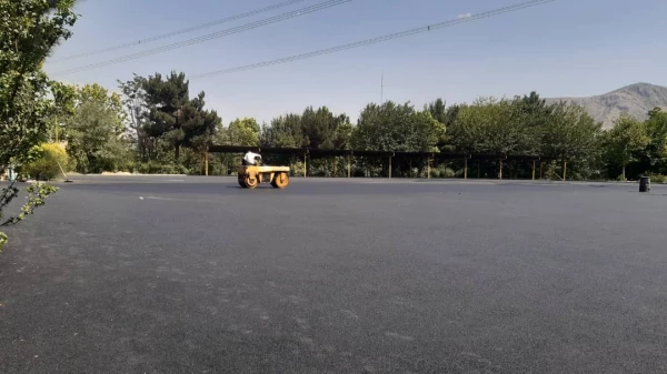 انجام پروژه آسفالت ریزی در پردیس شهید چمران 7