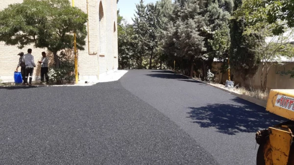 انجام پروژه آسفالت ریزی در پردیس شهید چمران 10