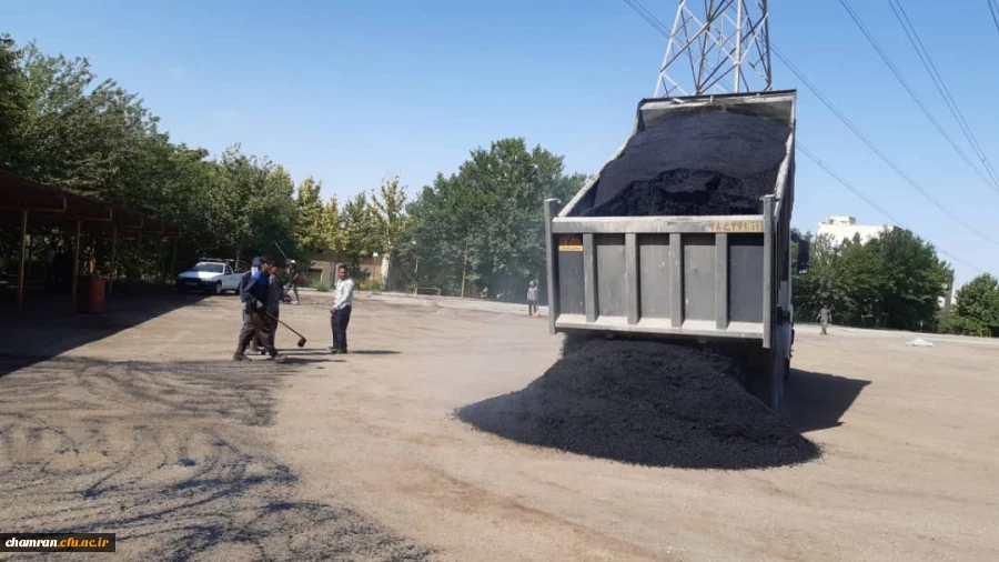 انجام پروژه آسفالت ریزی در پردیس شهید چمران 17