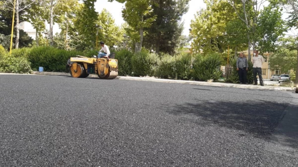 انجام پروژه آسفالت ریزی در پردیس شهید چمران 18