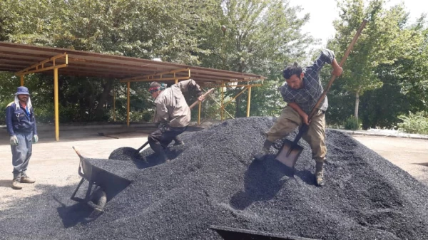 انجام پروژه آسفالت ریزی در پردیس شهید چمران 21