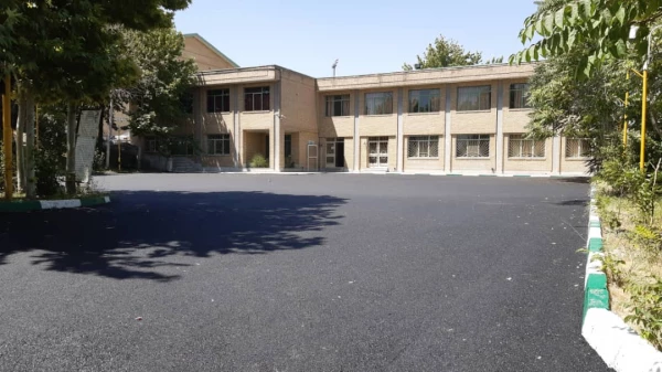 انجام پروژه آسفالت ریزی در پردیس شهید چمران 32