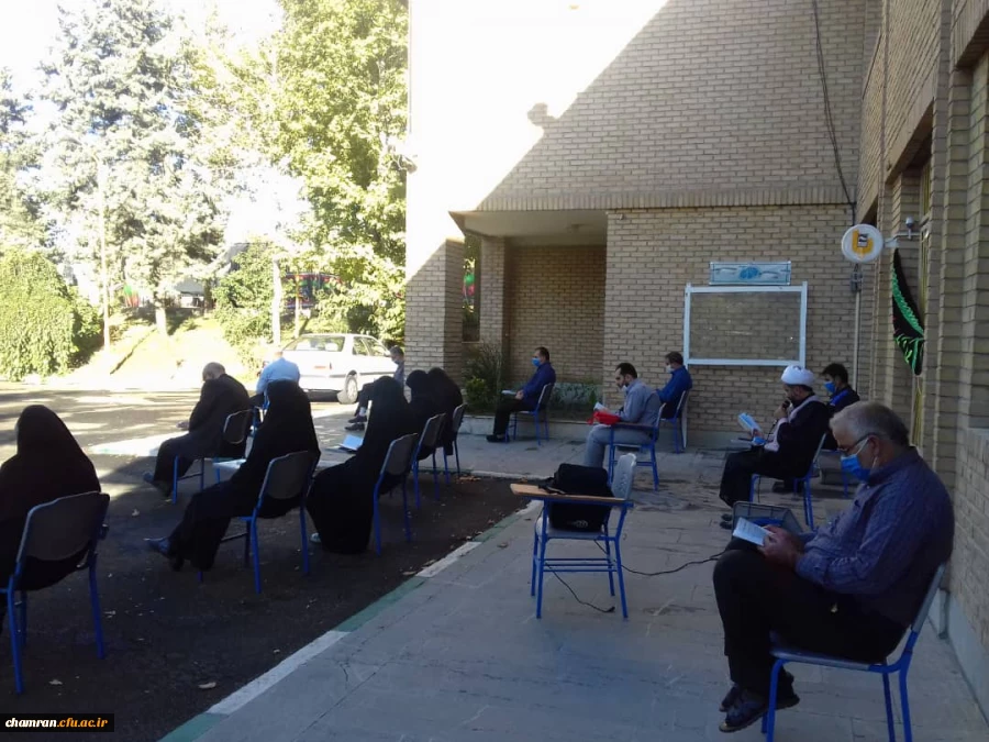 برگزاری مراسم پرفیض زیارت عاشورا در پردیس شهید چمران 7