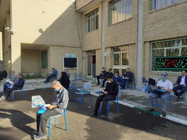 برگزاری مراسم پرفیض زیارت عاشورا در پردیس شهید چمران 6