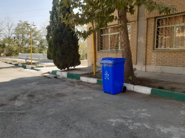 اجرای طرح کاهش پسماند و تفکیک زباله از مبدا در پردیس شهید چمران 3