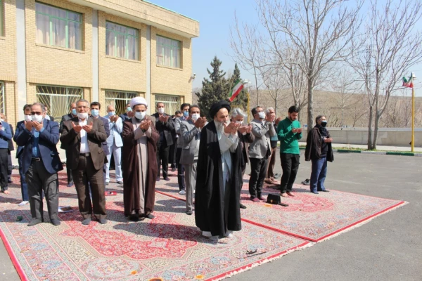 ادامه جلسات استقبال از شهید گمنام در پردیس شهید چمران 3