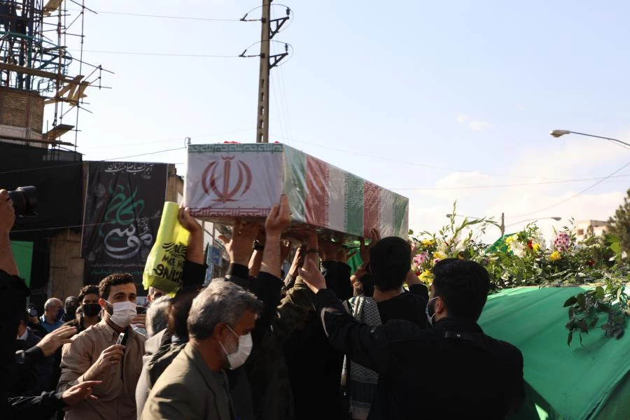 آیین تشییع و تدفین پیکر پاک شهید گمنام در پردیس شهید چمران به روایت تصویر
 8