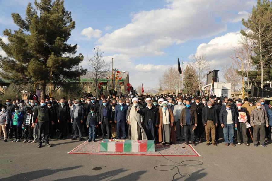 آیین تشییع و تدفین پیکر پاک شهید گمنام در پردیس شهید چمران به روایت تصویر
 12