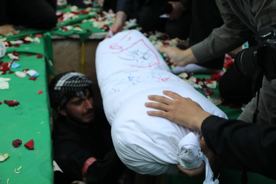 آیین تشییع و تدفین پیکر پاک شهید گمنام در پردیس شهید چمران به روایت تصویر 5