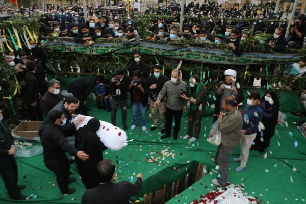 تشییع و به خاک سپاری شهید گمنام در پردیس شهید چمران 15