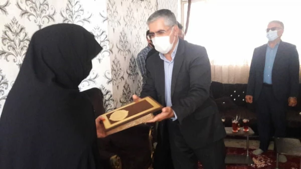 دیدار و تقدیر از خانواده شهید یوسفی  5