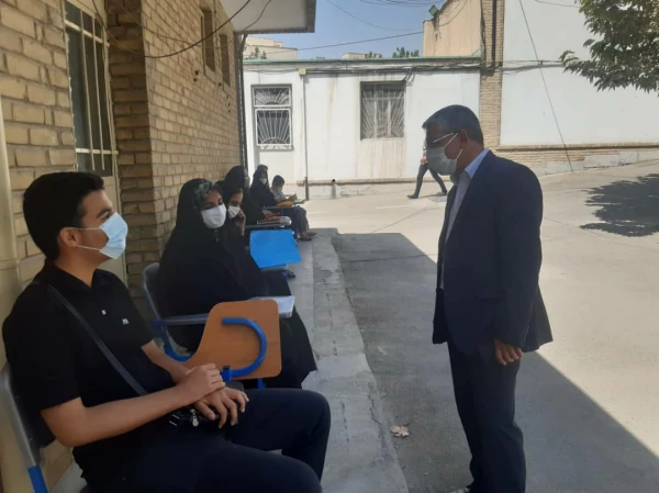 بازدید میدانی دکتر آزادی از فرایند مصاحبه داوطلبان شغل معلمی 2