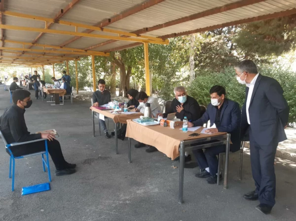 بازدید میدانی دکتر آزادی از فرایند مصاحبه داوطلبان شغل معلمی 7
