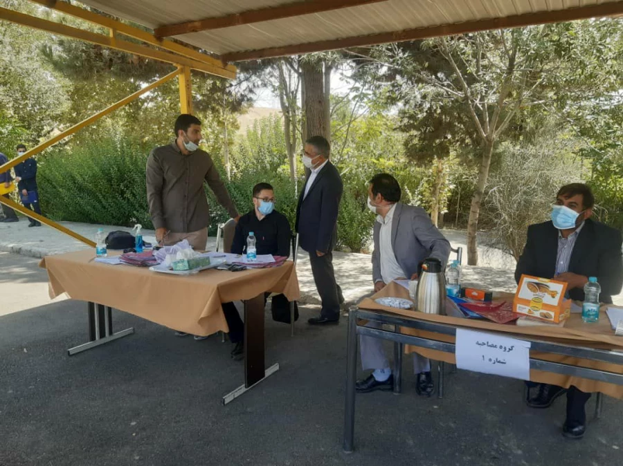 بازدید میدانی دکتر آزادی از فرایند مصاحبه داوطلبان شغل معلمی 9