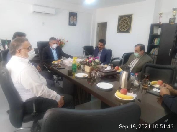 تکریم از دکتر پیریایی در پردیس شهید چمران 4