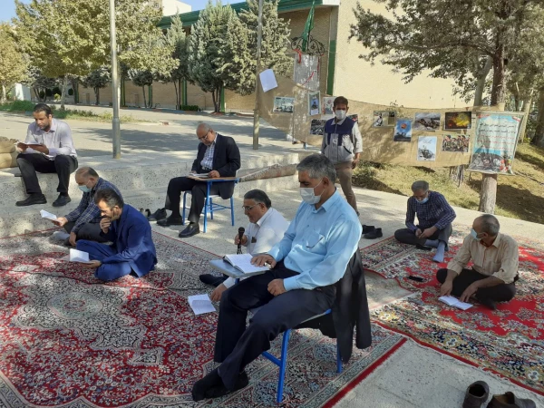 قرائت زیارت عاشورا و گرامیداشت هفته دفاع مقدس 4