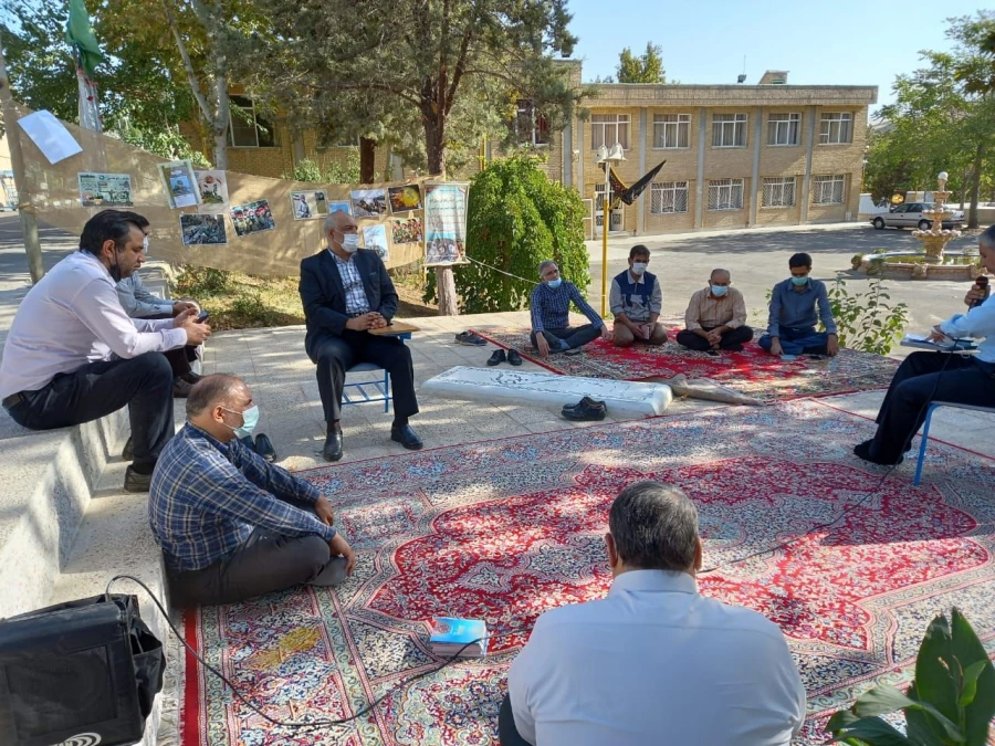 قرائت زیارت عاشورا و گرامیداشت هفته دفاع مقدس 7