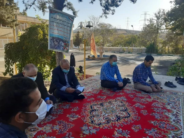 قرائت زیارت عاشورا در پردیس شهید چمران 3