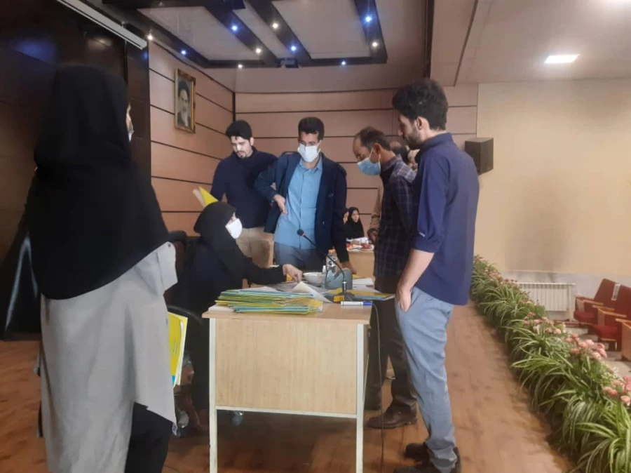 ثبت نام حضوری پذیرفته شدگان کارشناسی ارشد سال ۱۴۰۰ 3