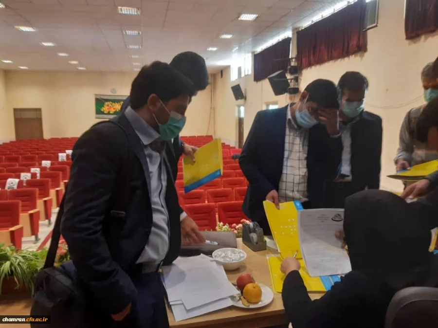 ثبت نام حضوری پذیرفته شدگان کارشناسی ارشد سال ۱۴۰۰ 4