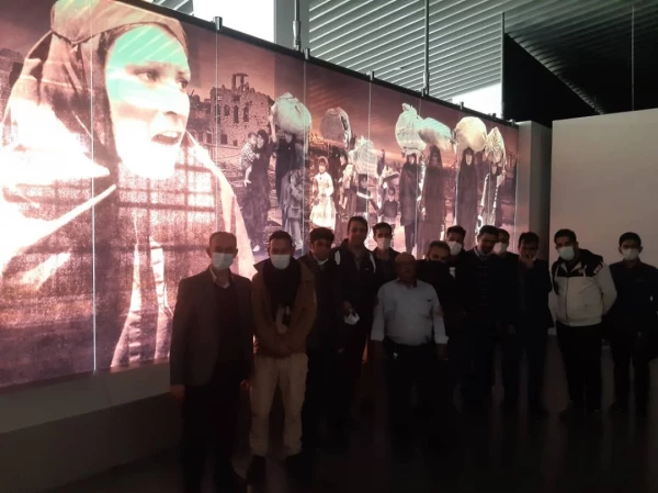 بازدید همکاران و دانشجویان از باغ موزه دفاع مقدس 4